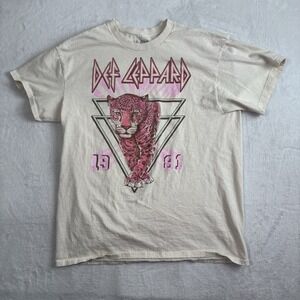 Def Leppard 1981 Tour Beige Short Sleeve Graphic Shirt Men's Large